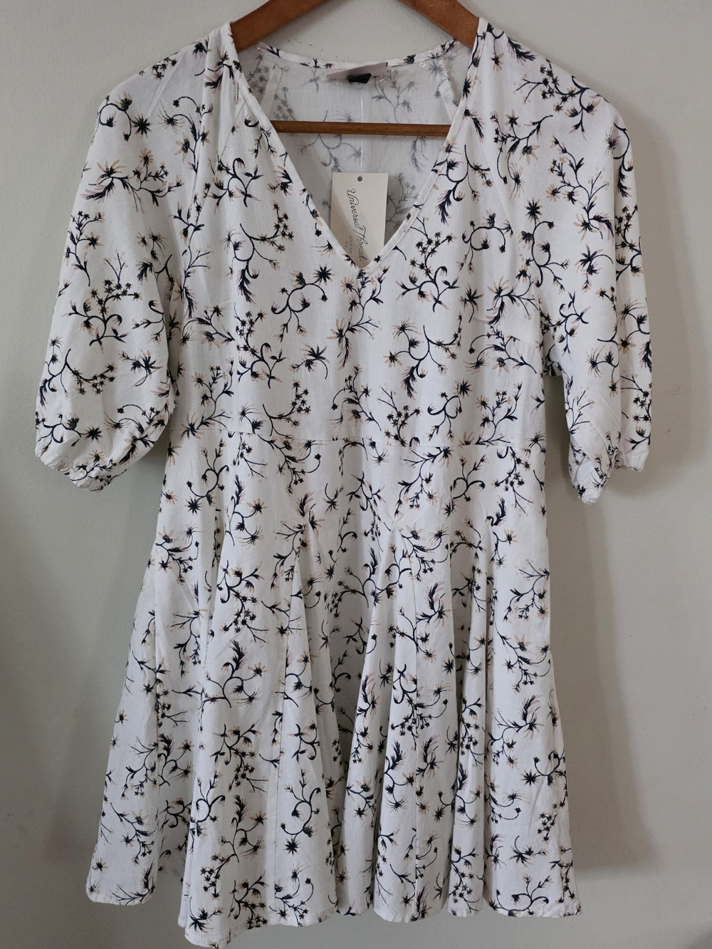Universal Thread Bell Sleeve White Mini Dress with Black And Pink Floral Print - Picture 2 of 10
